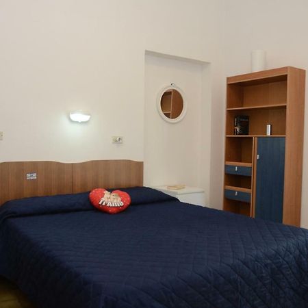 Residence Edera Ріміні Екстер'єр фото