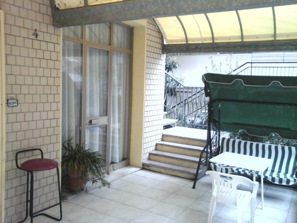 Residence Edera Ріміні Екстер'єр фото