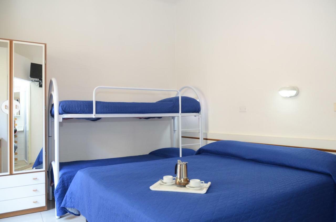 Residence Edera Ріміні Екстер'єр фото
