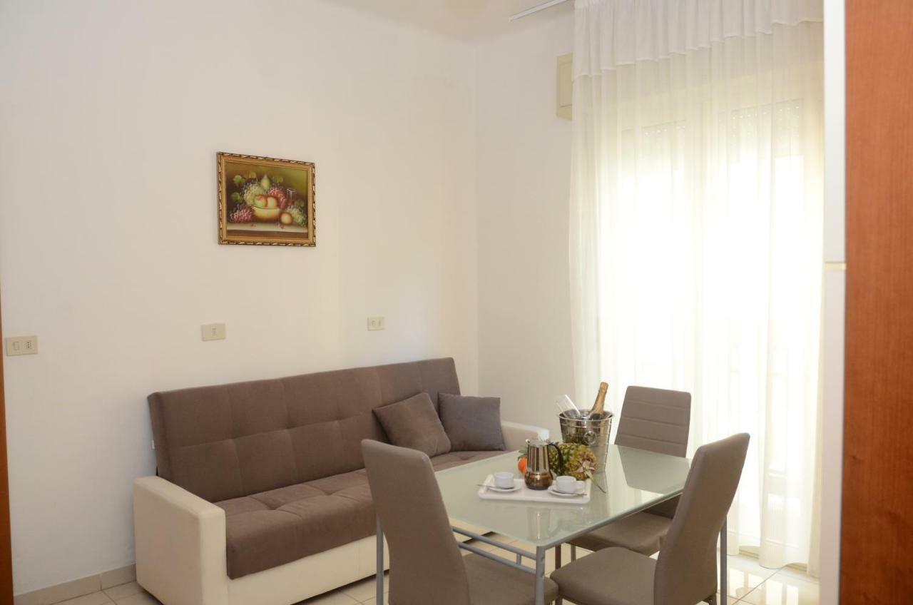Residence Edera Ріміні Екстер'єр фото