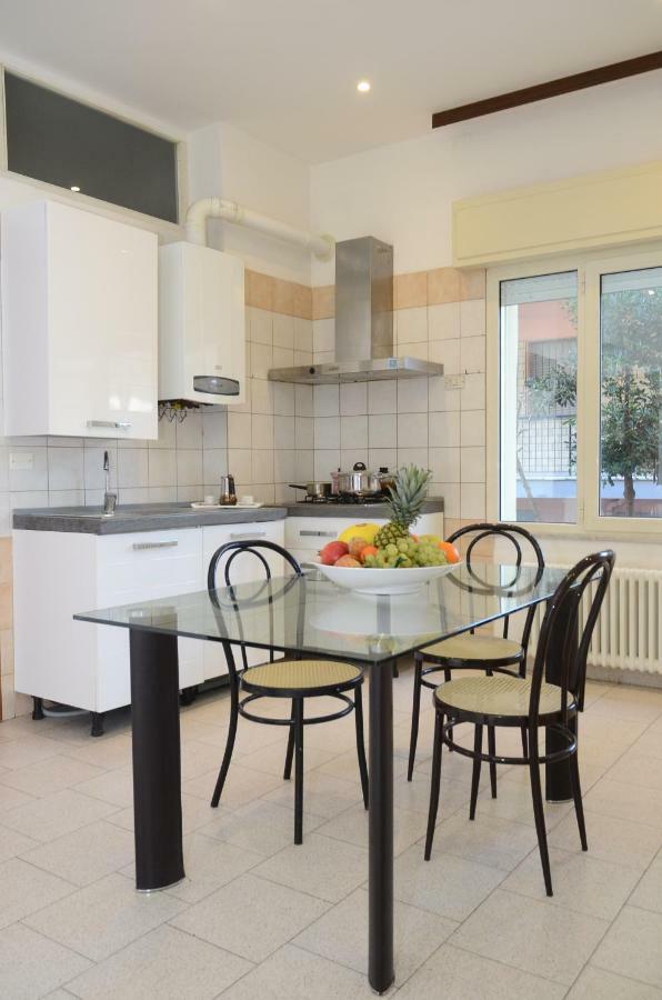 Residence Edera Ріміні Екстер'єр фото